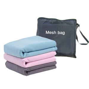 China Microfiber Beach Sports Travel Towel Set Fabric Roll Microfiber Suede Towel With Mesh Bag factory