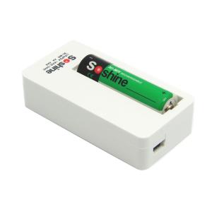 China Soshine LED single usb charger for Li-FePO4 14500 10440 3.2V / Ni-MH AA AAA 1.2V Intelligent Charger factory