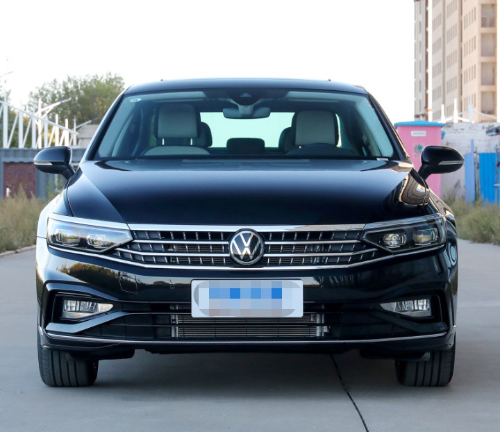 Volkswagen Magotan 2023 2 Million Commemorative Edition 330TSI DSG 4 Door 5 Seats Sedan Car