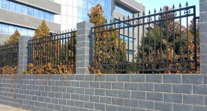 China OEM Wrought Iron Balcony Railing Hot Dip Galvanize Powder Coating Finish factory