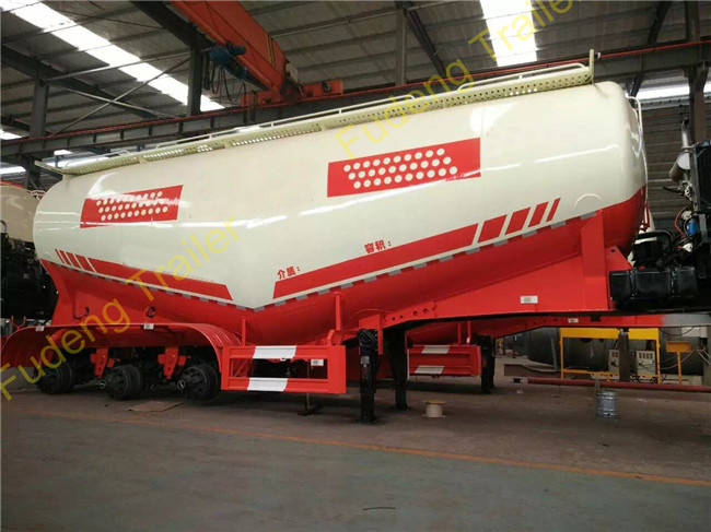 30 Ton Bulk Cement Tanker Trailer Optional Volume Powder Material Tanker