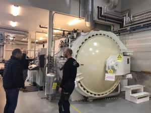 China Civil fully automatic composite autoclave factory