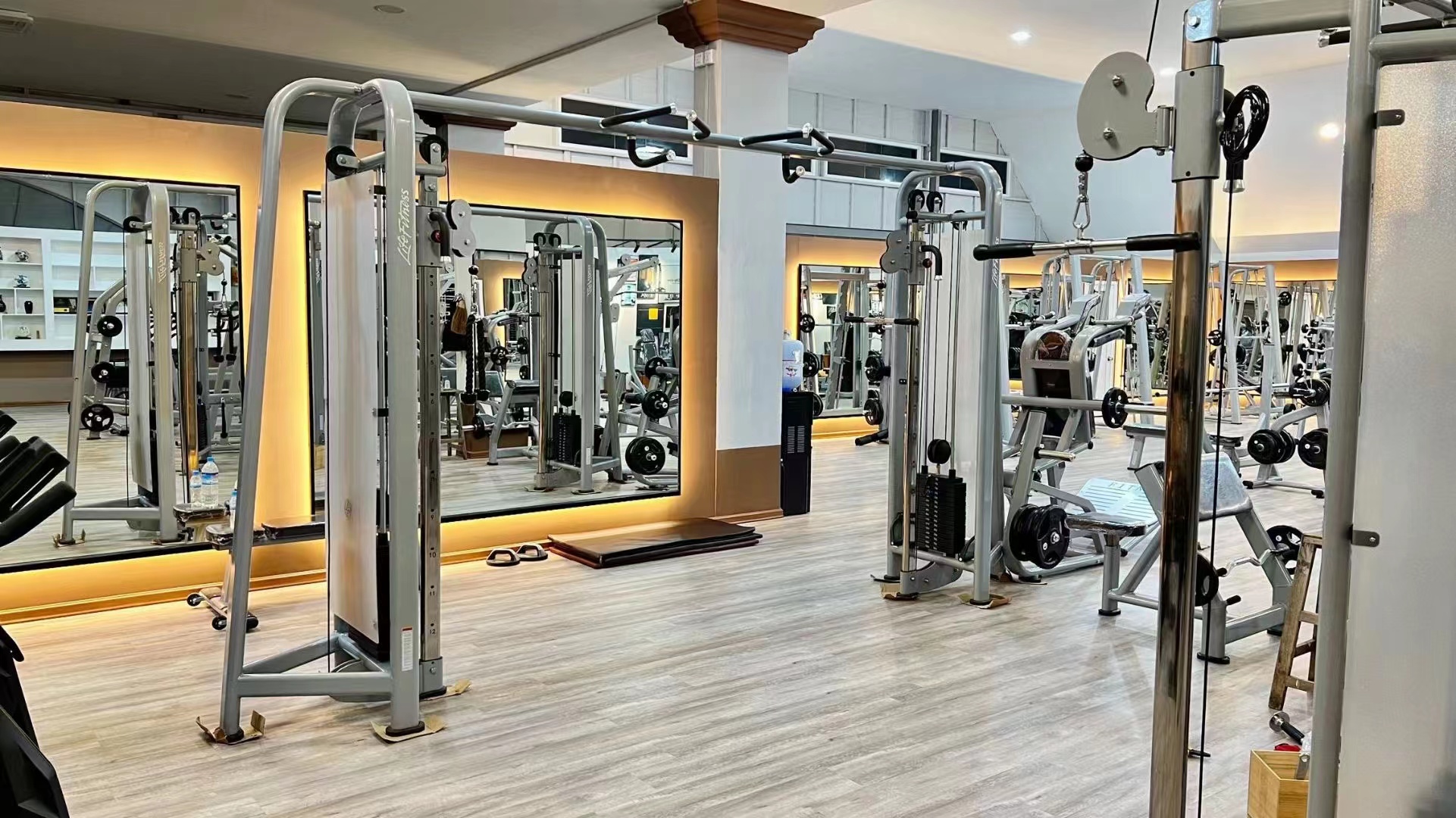 Wholesale Hot Multi Function Home Use Smith Machine With Weight Stack