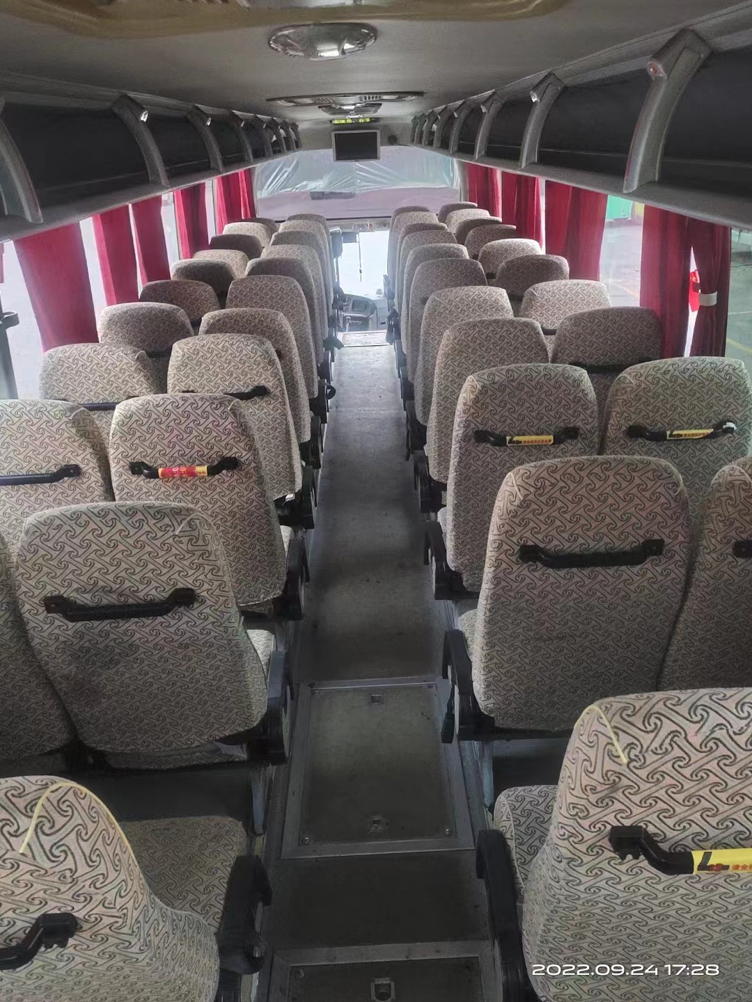 Used Motor Coaches Yutong ZK6122 Second Hand Bus 2016 Year 55 Seats City Diesel