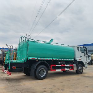 Sinotruk Howo NX300 Transportation Water Sprinkler Tanker Truck