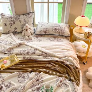 China Thickened Warm Winter Quilt 4-piece Set Lamb Fleece and Milk Fleece Plush Bed Covers factory