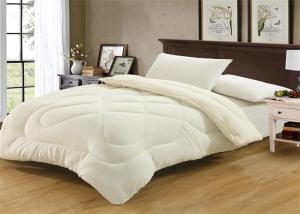 China King / Queen Size Comforter Bed Sets , Machine Made Winter Themed Bedding factory
