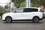 High Performance 5 Seater MPV Electric Car 5 Doors New Energy Benteng NAT 419KM