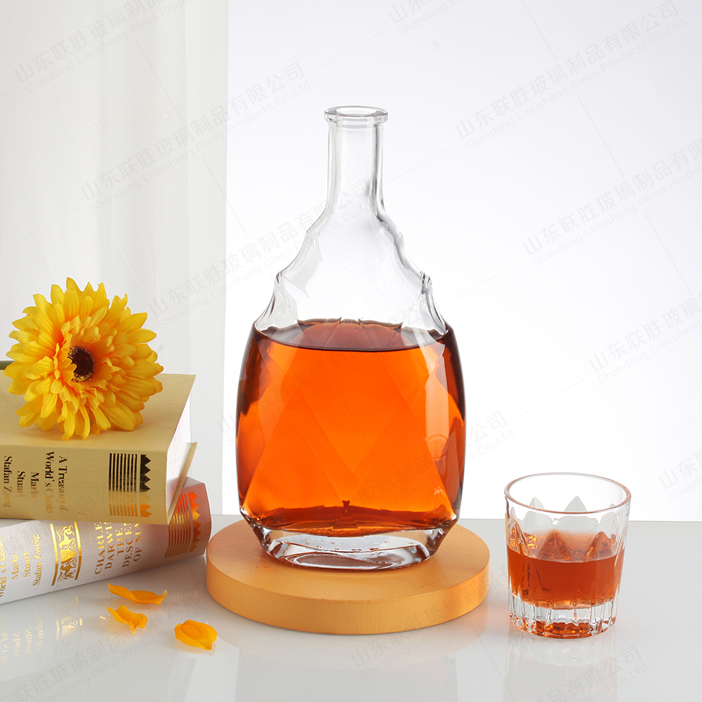 Glass Bottles Wholesaler The Perfect Base Material for Luxury Juice and Wine