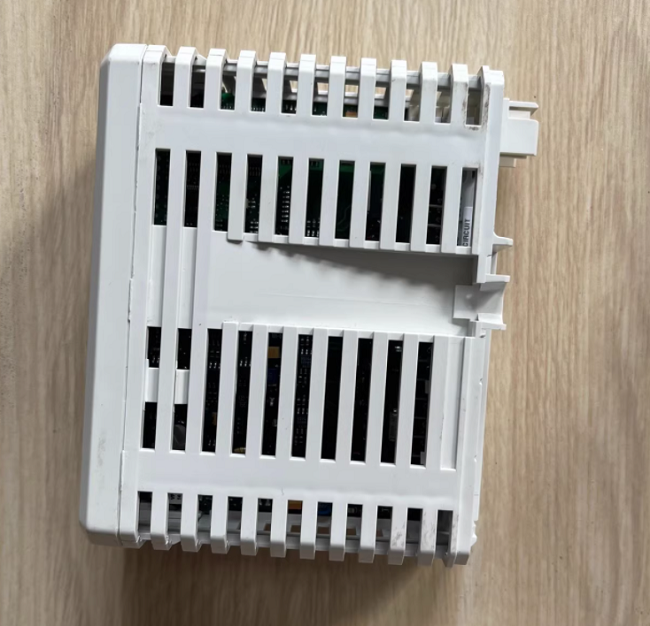 AO810V2 3BSE038415R1 ABB Analog output module AC 800M System 800 A8