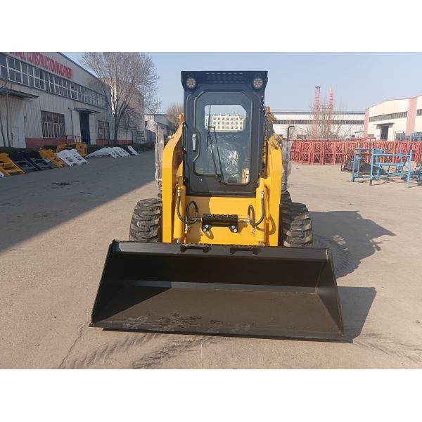 HTS120 Skid Steer Loader 4000kg Operating Weight 1500kg Rated Load