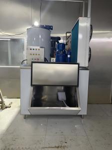 China Stainless Steel Heavy Duty Water Cooled Solid Tube Ice Machine With Flat Cut Ends factory