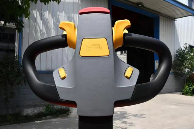 Load Capacity 1-2t Electric Pallet Stacker Lifting Height 5000mm