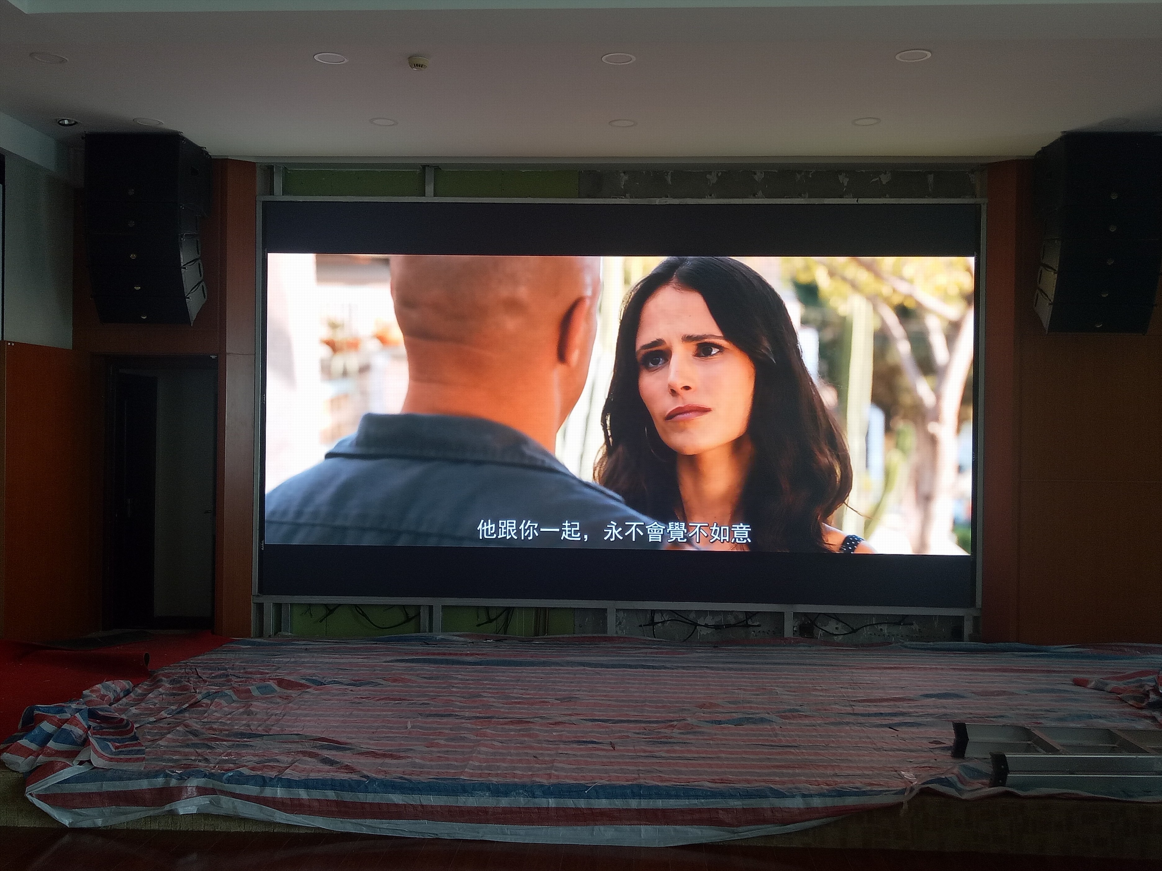 Lightweight Waterproof Led Display Screen Seamless Led Publicity Screens