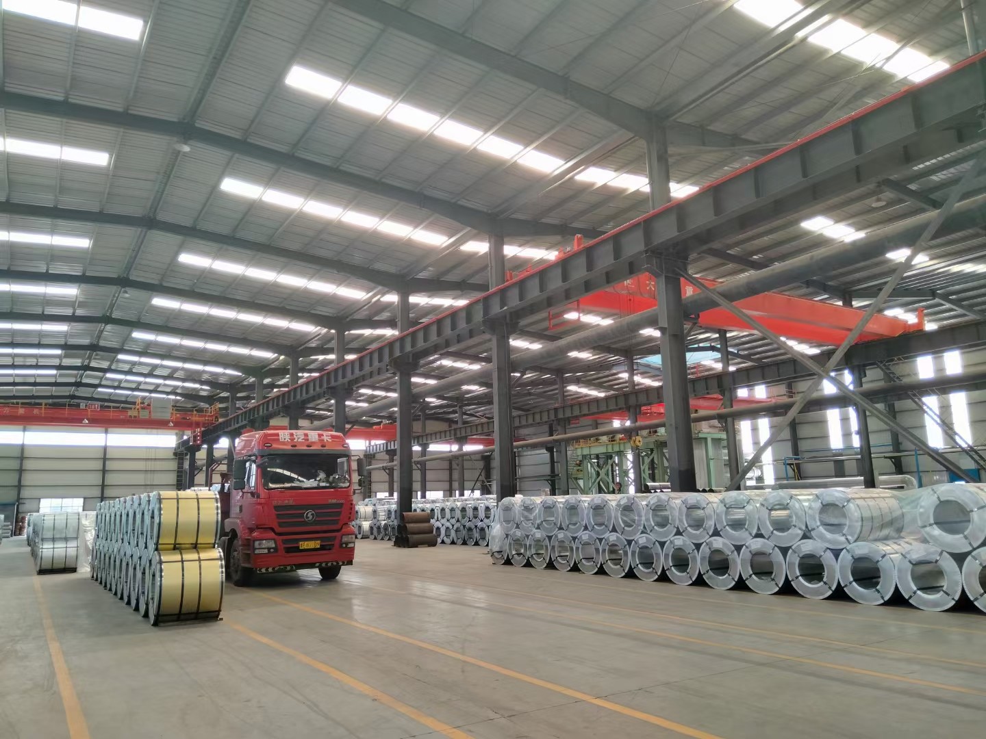 CR Stainless Steel Coils Mill Edge AISI 0.25mm Thickness 2b Rolls