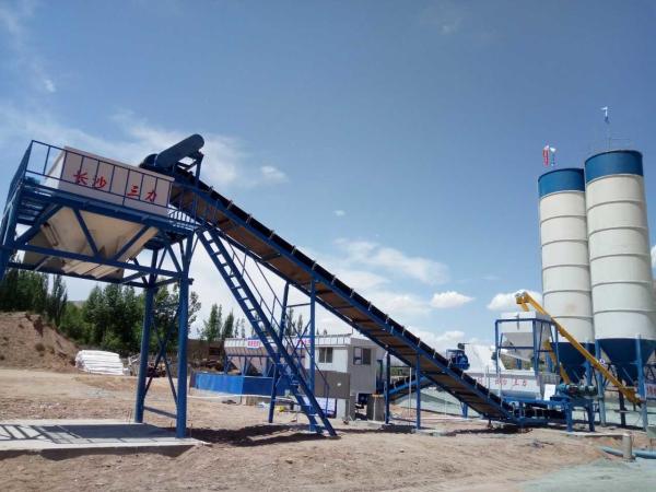 China Central Ready Mix Fully Automatic Concrete Batching Plant For Civil Engineering Projects factory