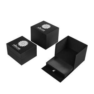 China High End Luxury Watch Packaging Boxes 1 Slot With Large Spot UV Logo factory