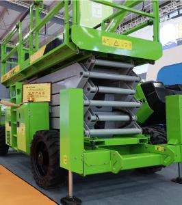 China Diesel Rough Terrain 20m Scissor Lift Platform with load capacity 1000kg factory