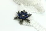 Leaf Shape Fashion Brooch Pin Sapphire Crystal Inlaid OEM ODM