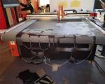 Auto Fabrics Feeding CNC Digital Cutter Blue Frame Silver Case with 50Hz/3.5KW
