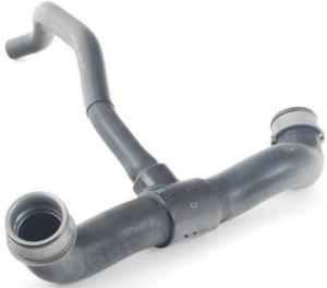China 2215016884 Engine Parts Cooling Water Pipe factory