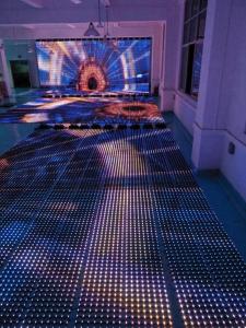 China 30W Flexible Full Color LED Curtain Display Media Mesh Facade LED Screen 16m factory