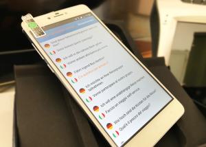 China Touch Screen German Voice Translator , Voice English To Any Language Translator factory