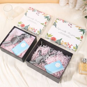 Portable Custom Packaging Boxes Souvenir Offset Printing Rectangular Gift Box