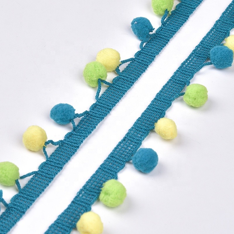 China 20KJ36 Macrame Cotton 3cm Pom Pom Fabric Trim factory