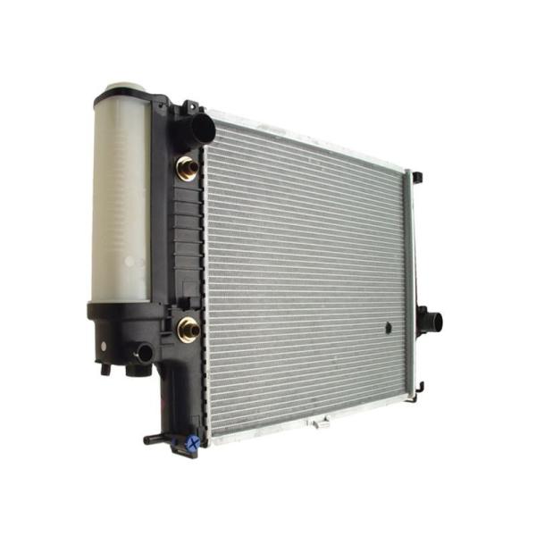 Auto Spare Parts 17111719309 Car Engine Cooling Radiator For BMW 5 E34 520i 2 AT