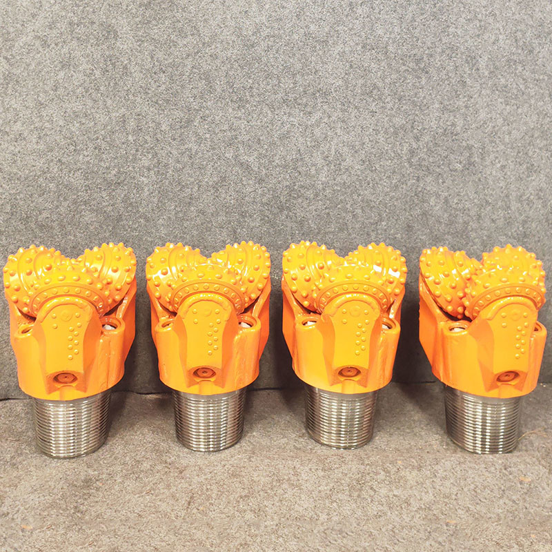 Composite Sealed Bearing Tricone Drill Bits For Rocks Forging Processing Type And Rocks Applicable