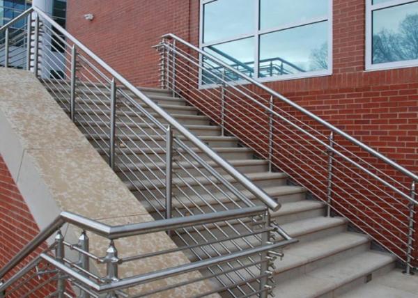 Low Hardness Stainless Steel Pipe Railing , Steel Pipe Handrail For Bridge /