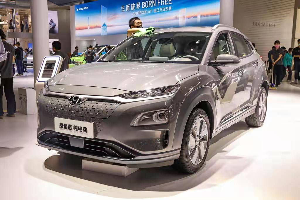 ENCINO 2024 4 Wheels 5 Seats Powerful Engine Electric Car With Fast Charge 0.67h and Protection for Market