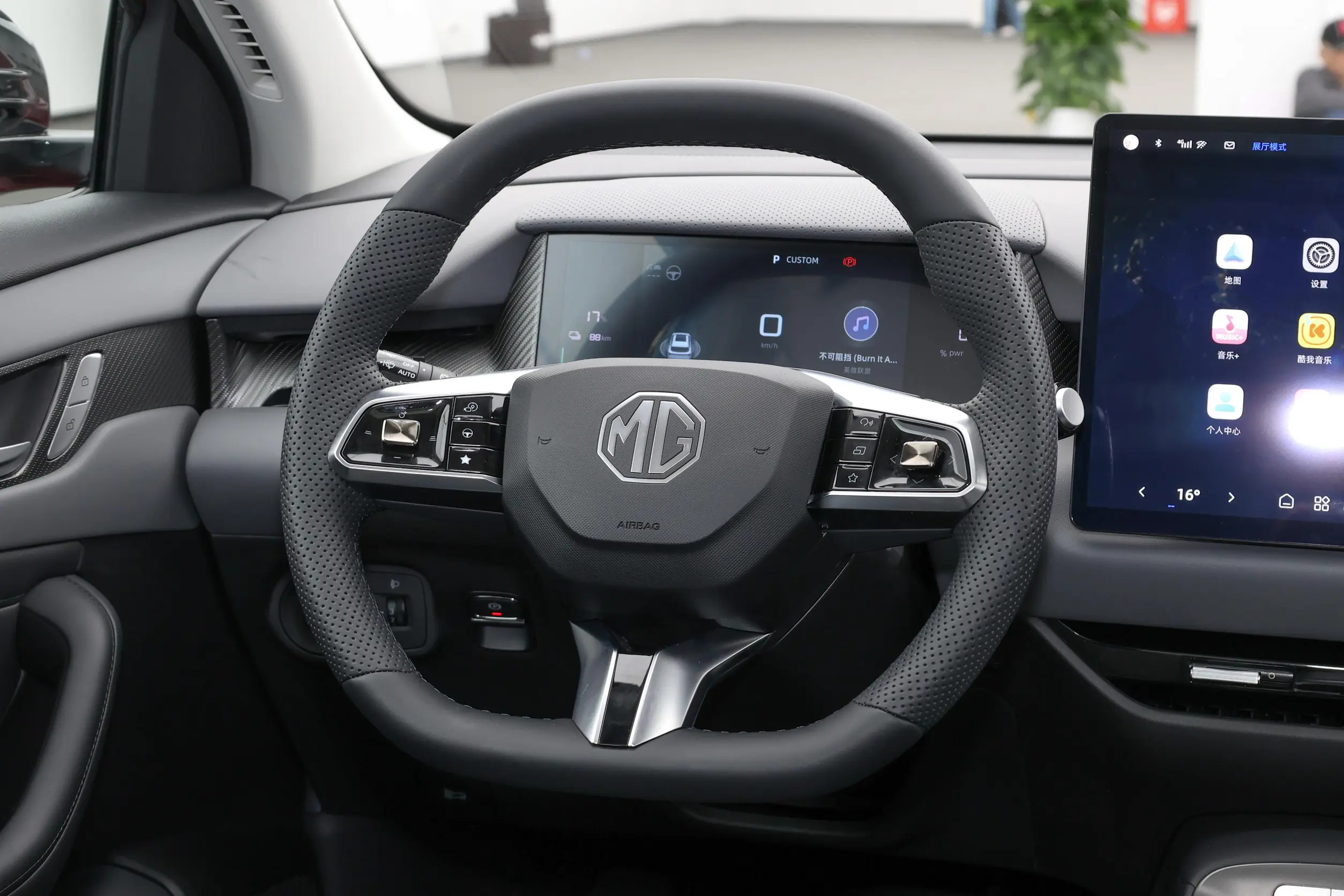 2025 Compact SUV 5 Door 5 Seats Single-speed Transmission Electric MG ES5 EV Car 525km EV Range Prepayment High Speed