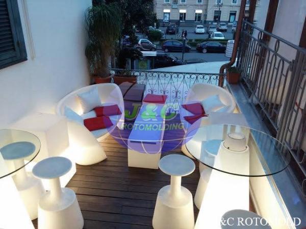 High Precision Rotational Molded Plastic Outdoor Furniture Modern Table And