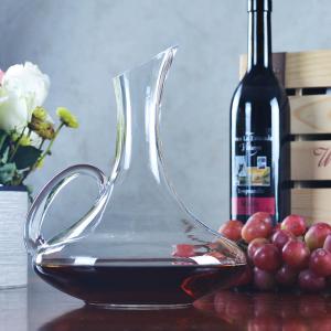 China Round Wine Decanter Carafe , 53oz Contemporary Wine Decanter With Handle factory