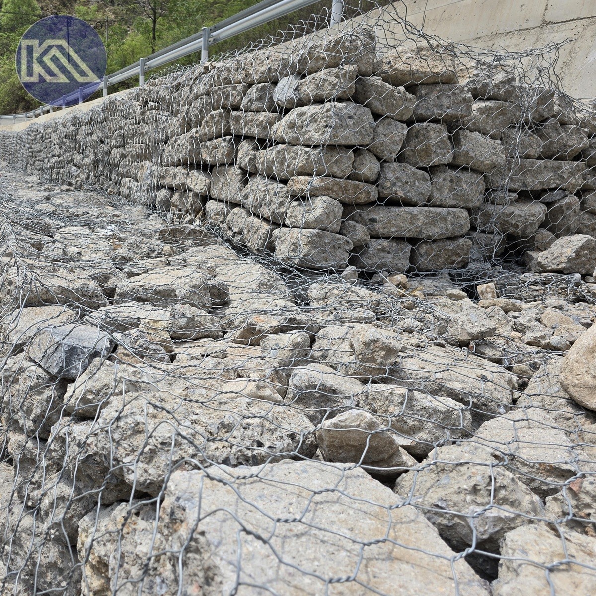 Zinc Coated Wire Baskets Woven Into Gabion Box For River Course Retaining Wall