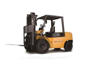 China Toyota Used 7 Ton Diesel Forklift Truck With Japanese Engine Standard factory
