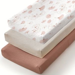 China Soft Changing Table Pad With Cover Breathable Skin Friendly Modern Style factory