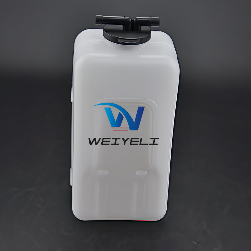 4431425 4397682 4197948 Small Auxiliary Kettle For EX60 ZAX70 ZAX80 EX40U EX50U EX60-5 Excavator Coolant Radiator Expansion Tank