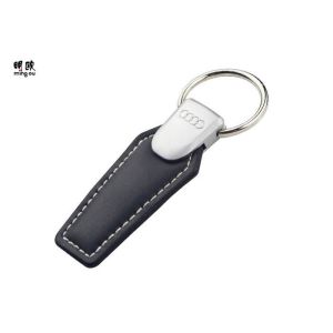 China Cool Car Key Holder Keychain With Real Leather , Laser Engraved Leather Keyring factory