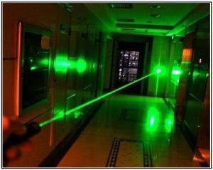 China New Long Distance 1000mw 1W Focusable Green laser pointer the Brightest Burning Laser Light Cigar DHL free shipping factory