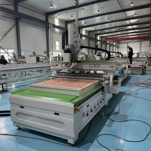 China 1330A 9kW CNC Nesting Router For Wood Processing Applications factory
