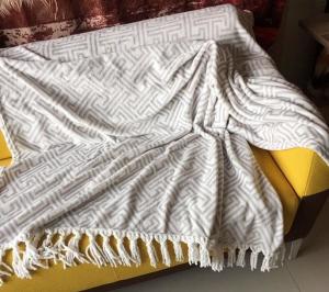 China Cozy Polyester Super Soft Flannel Print Blanket Warm Throw Blankets For Sofa / Bed factory