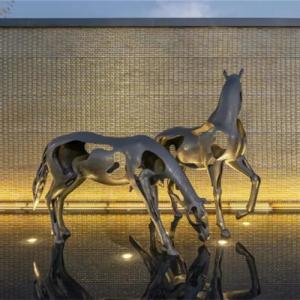 China Outdoor Art Statue Polish Garden Stainless Steel Horse Animal Sculptures factory