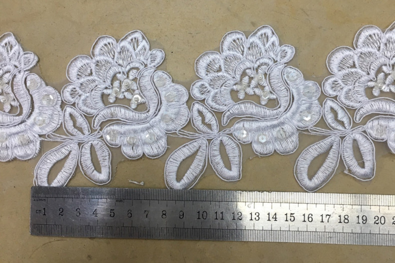 Ivory Wedding Dress Lace Border with Cord/ Bridal veils Lace Edge with Bead