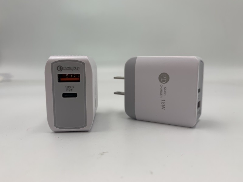 2 Ports USB C PD Wall Charger , QC 3.0 18W USB Type C Wall Adapter For IPhone 12