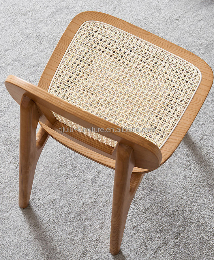 Modern Rattan Dining Chair for Hotel Luxury Home Furniture in Oak Natural