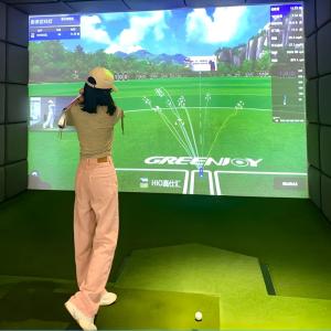 China 2024 High Quality New Indoor Business And Golf Club Training Center factory