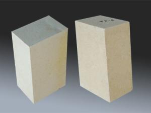 China Yellow Insulating Silica Refractory Bricks Zero Expansion Heat Resistance factory